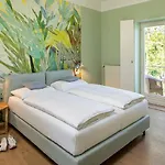 Hotel Seehotel Hubertushof 4*
