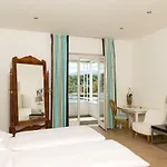 Seehotel Hubertushof Hotel Velden am Wörthersee