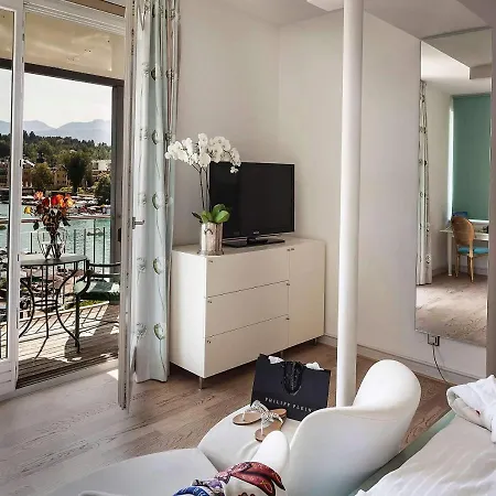 Seehotel Hubertushof ホテル フェルデン・アム・ヴェルターゼー