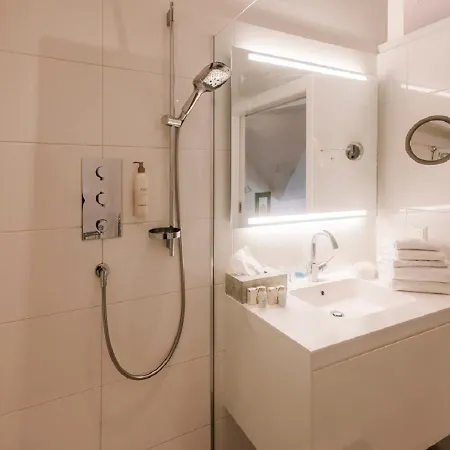 Seehotel Hubertushof ホテル 4*