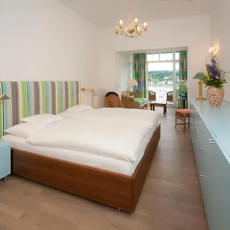 Отель Seehotel Hubertushof Фельден-ам-Вёртер-Зе