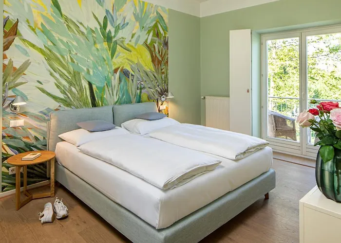 Seehotel Hubertushof Velden am Woerthersee