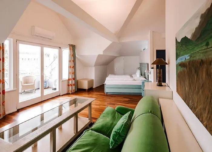 Seehotel Hubertushof Hotel Velden am Woerthersee